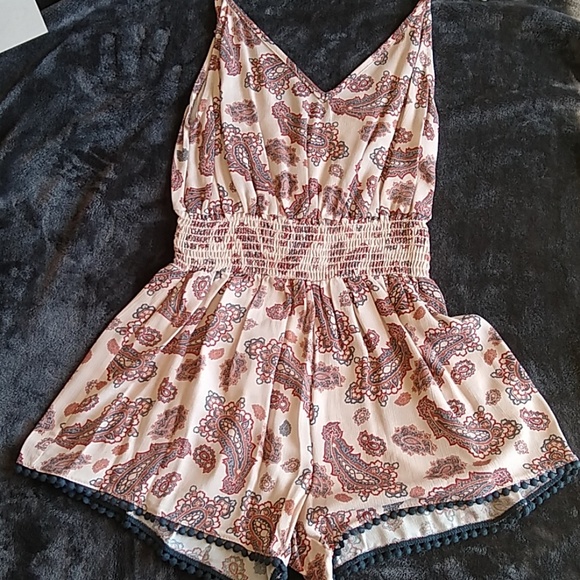 Paisley Romper🔥 - Picture 2 of 4